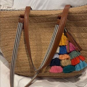 Stylish straw Tote Bag with Colorful Tassels